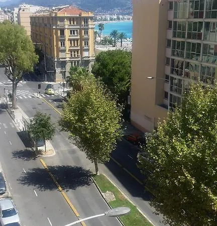 Апартаменты Cote D'azur *
